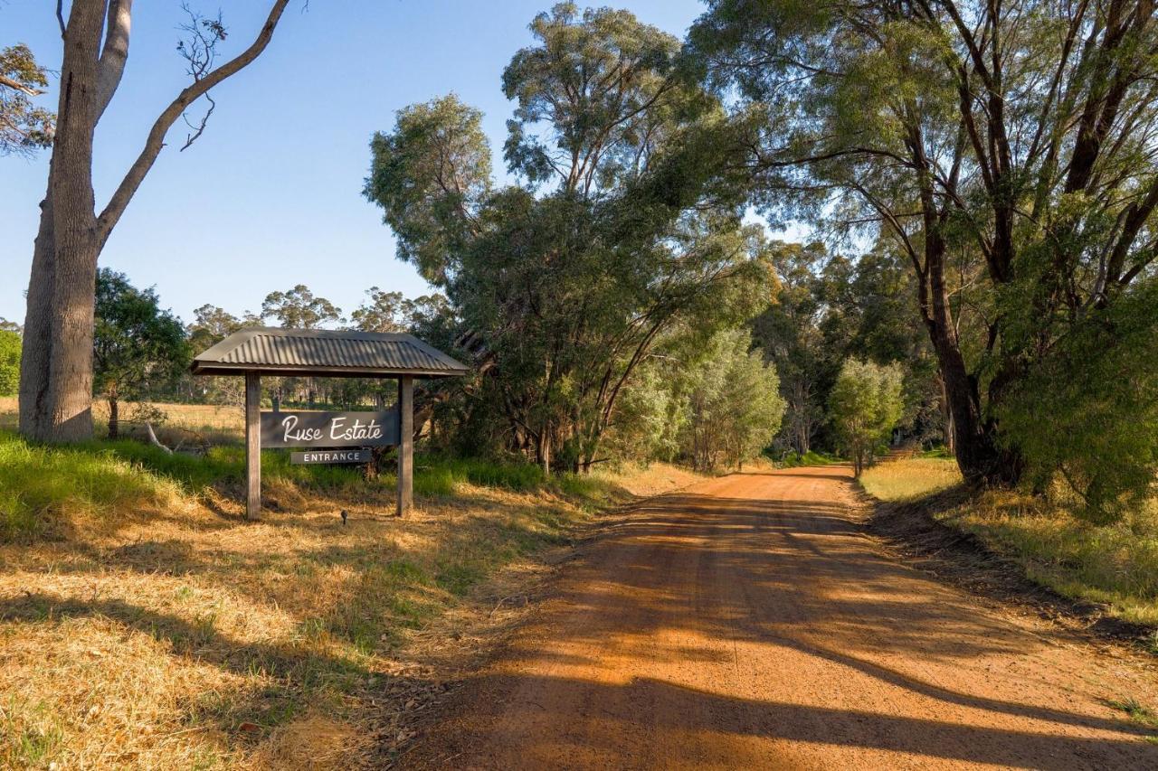 Ruse Estate Retreat Margaret River Rosa Glen Bagian luar foto